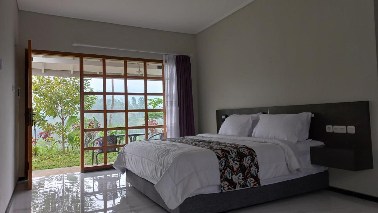 Mountain Ecolodge Malang Exterior foto